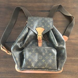 100 % Authentic Louis Vuitton Montsouris Bag